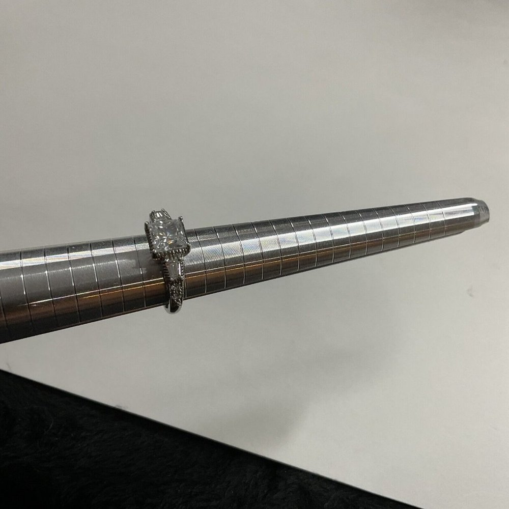 Sterling Silver and Cubic Zirconia Emerald Cut  Engagement Ring Sz 8 KL DESIGNS - Picture 2 of 8